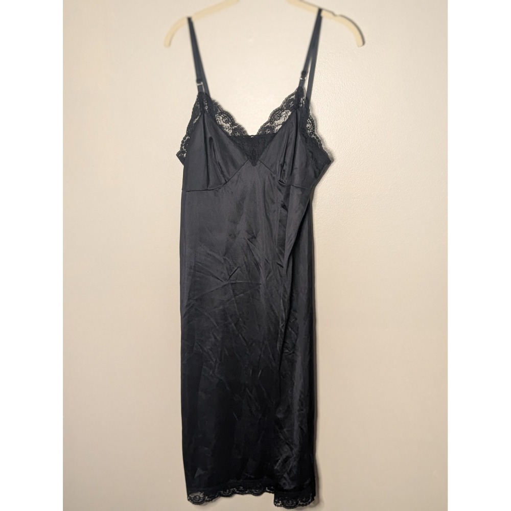 Vintage Black Lace Trim Full Slip Dress Adjustable Straps Size 38 26 Style 0183